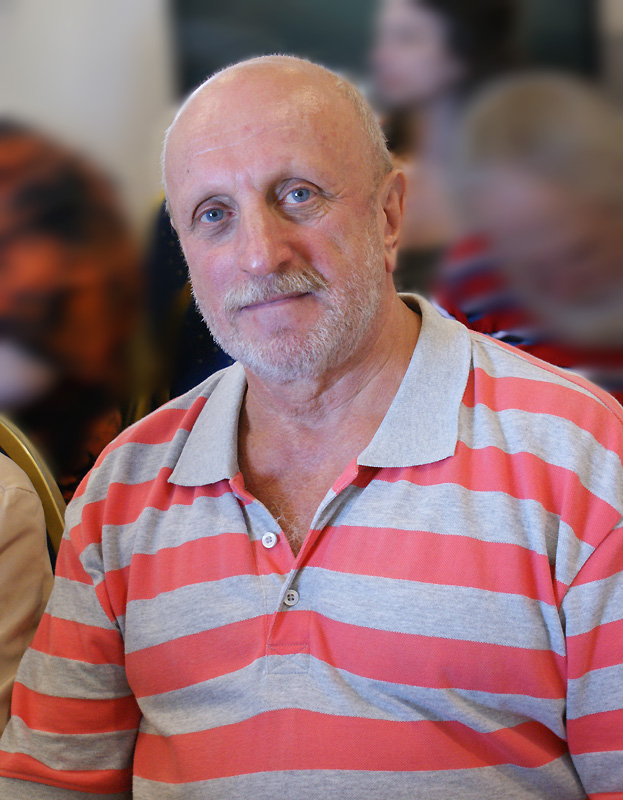 Евгений Линов