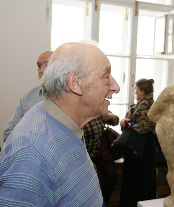 Лев Сморгон