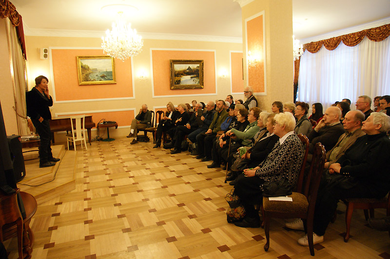 Ася Пекуровская
