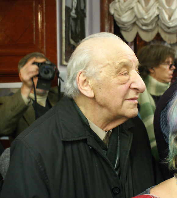 Лев Сморгон