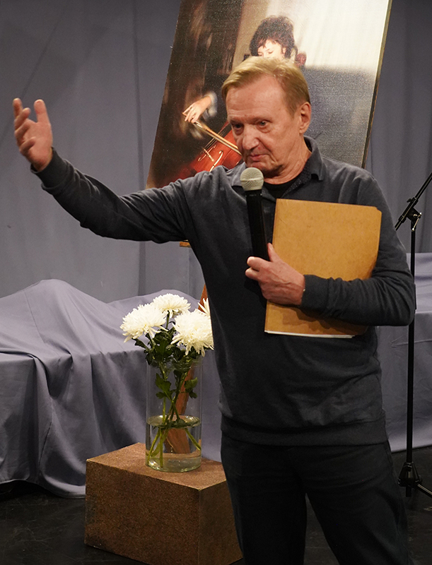 Владимир Костюшев