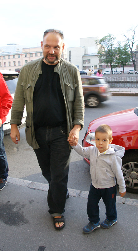 Юрий Молодковец