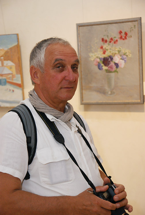 Владимир Пешков