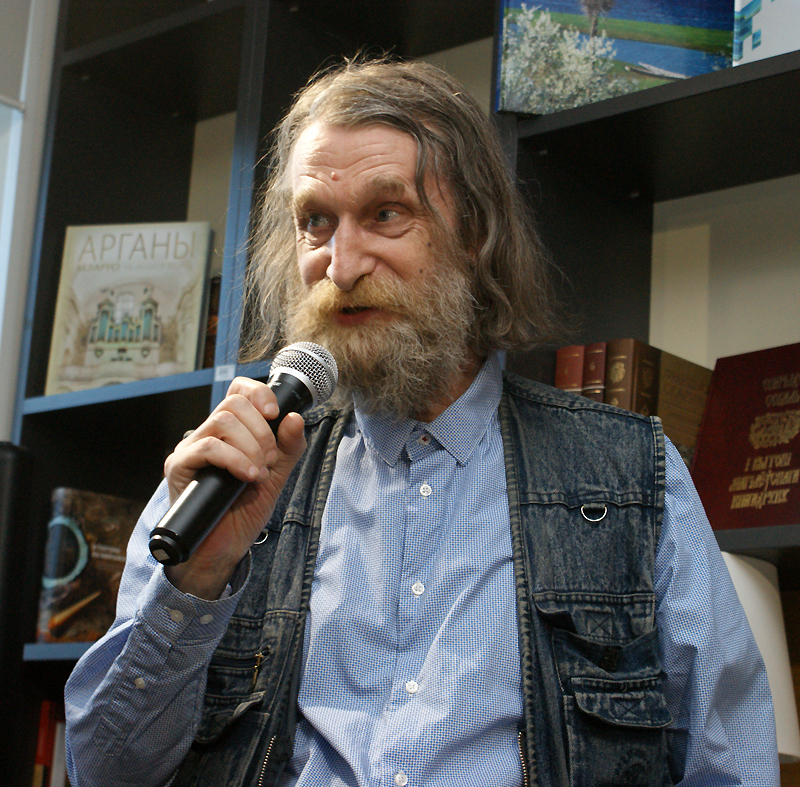 Сергей Степанов