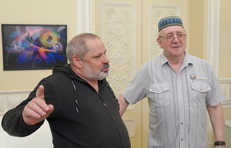 Юрий Зверлин, Владимир Михайлуца