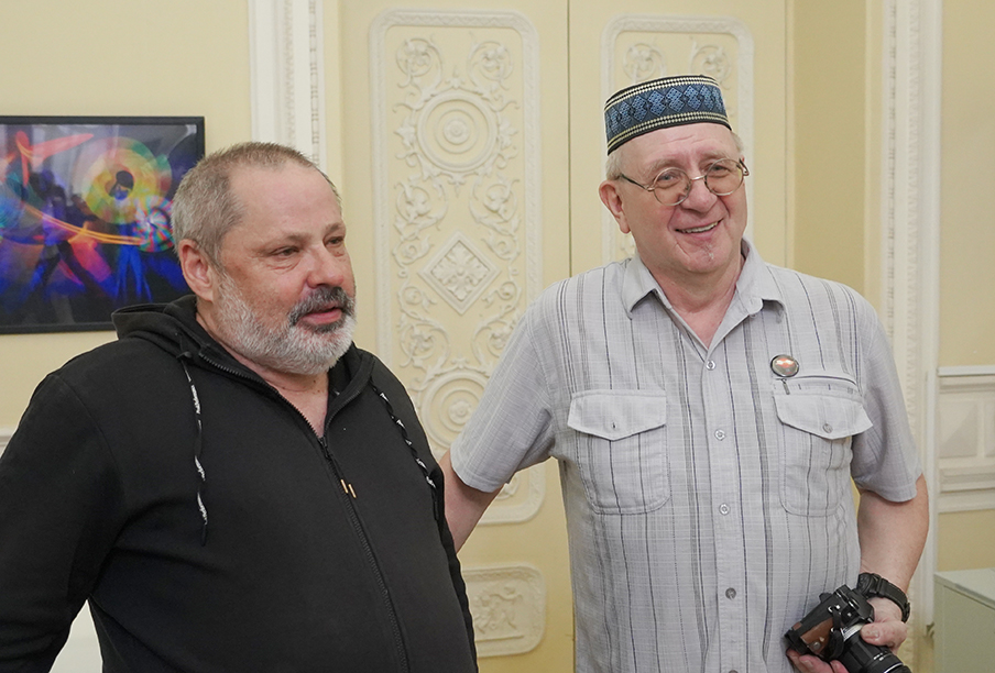 Юрий Зверлин, Владимир Михайлуца