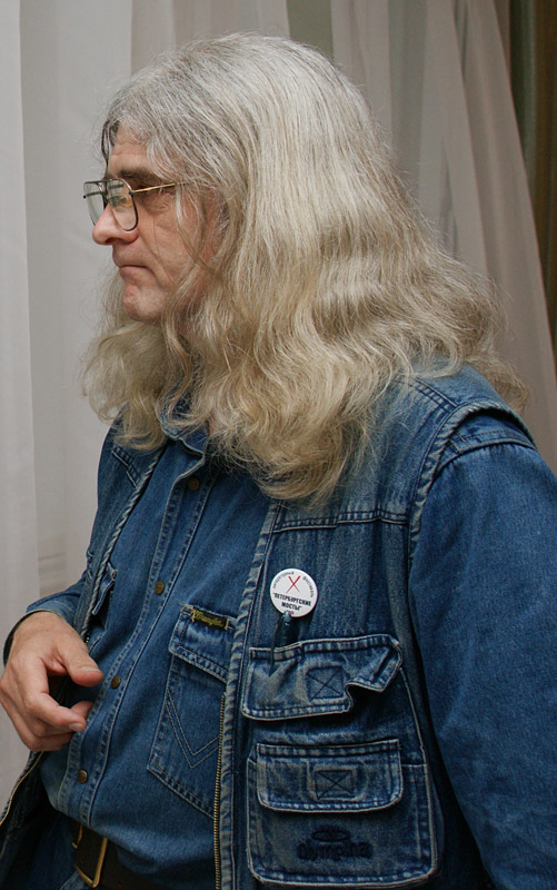 Евгений Антипов