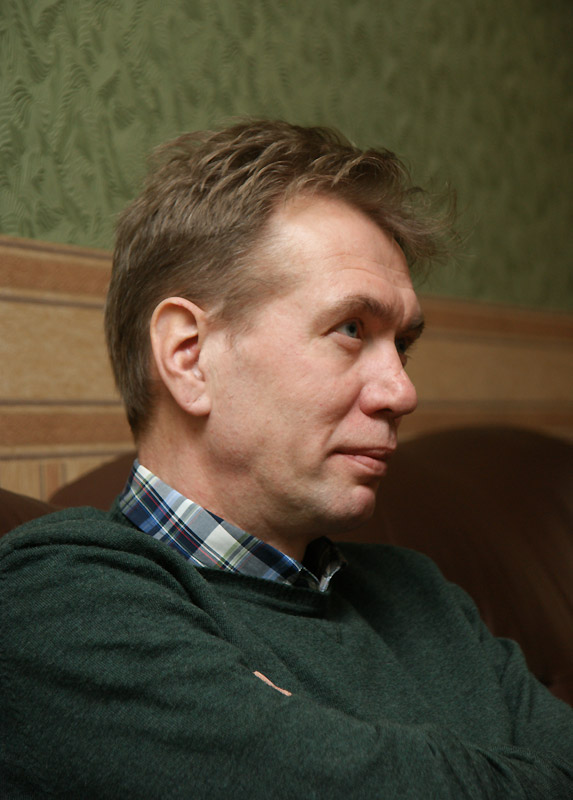Александр Сенин