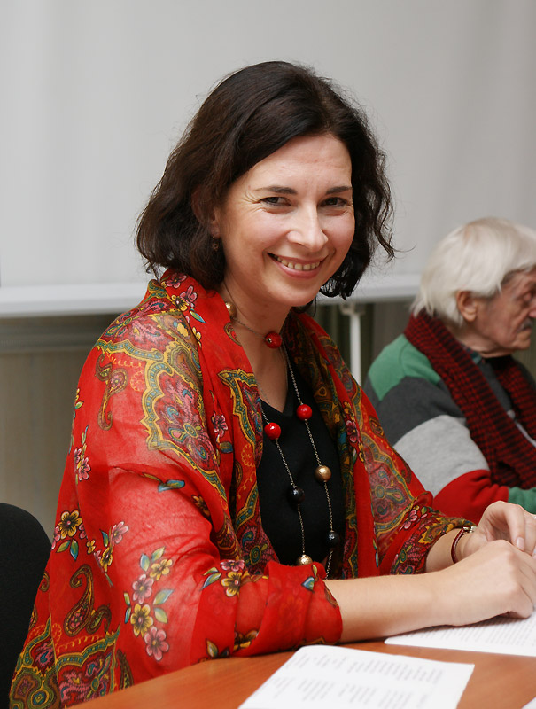 Елена Дельвер
