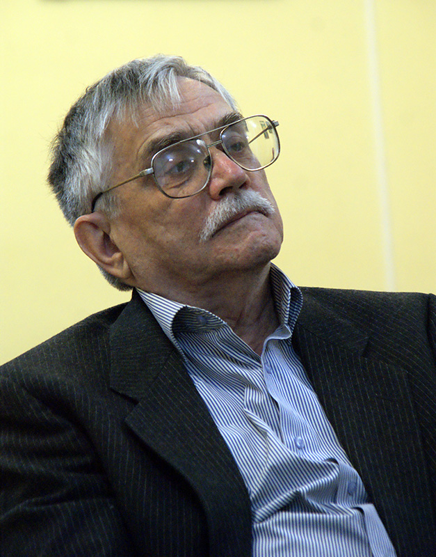 Сергей Стратановский
