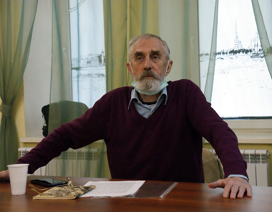 Александр Петряков
