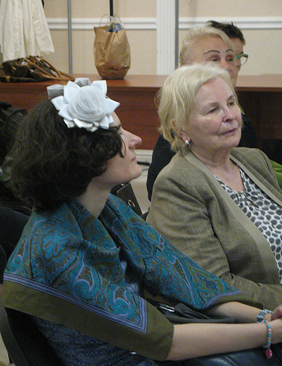 Алла Зиневич, Вера Фоменко