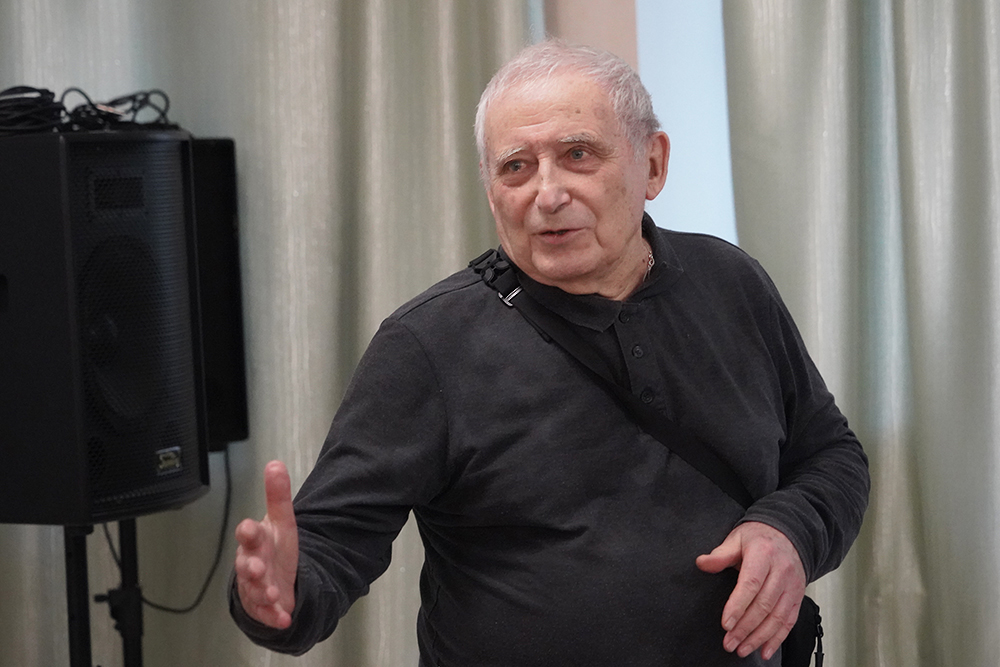 Валерий Мишин