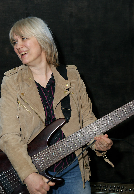 Лена Иванова