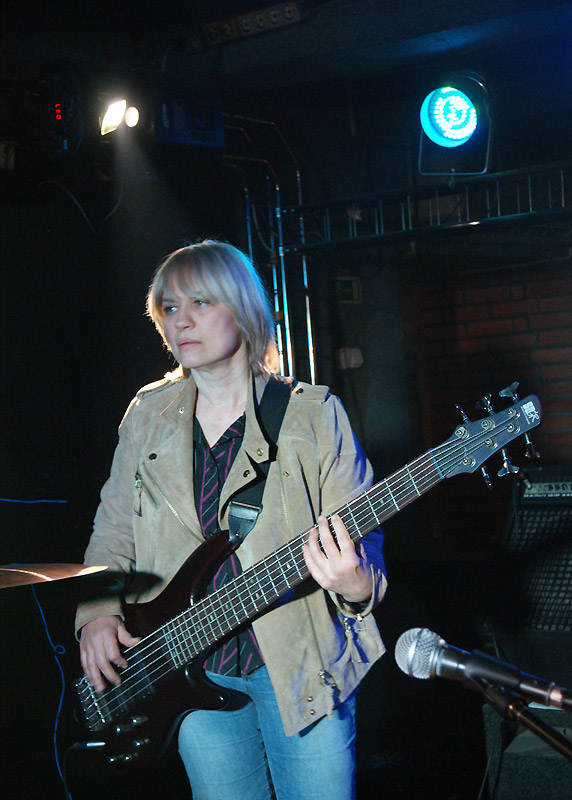 Лена Иванова
