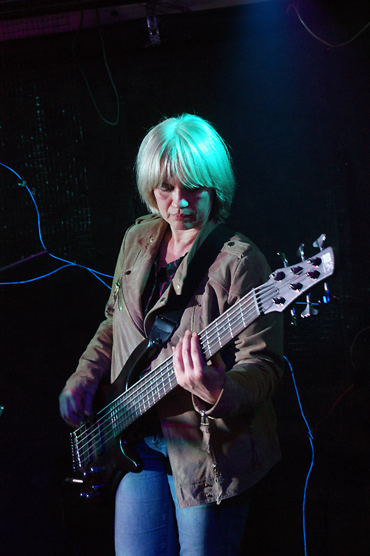 Лена Иванова