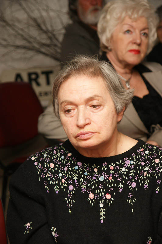 Изабелла Белят