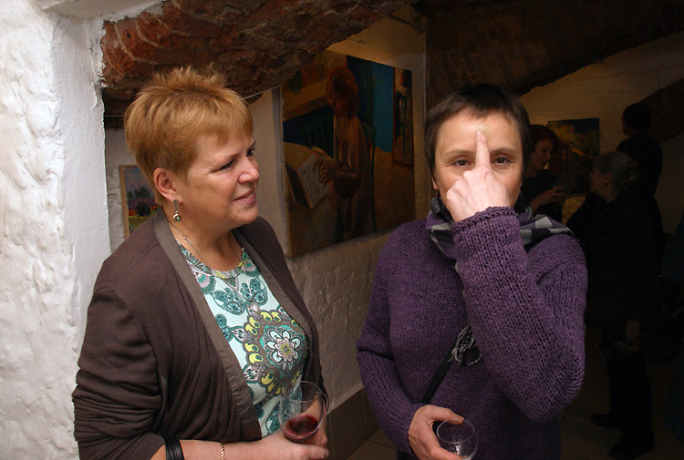 Елена Лотош, Юлия Линцбах