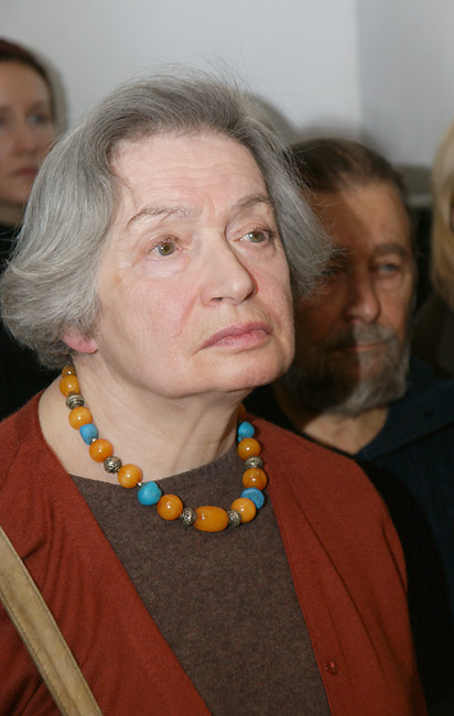 Изабелла Белят