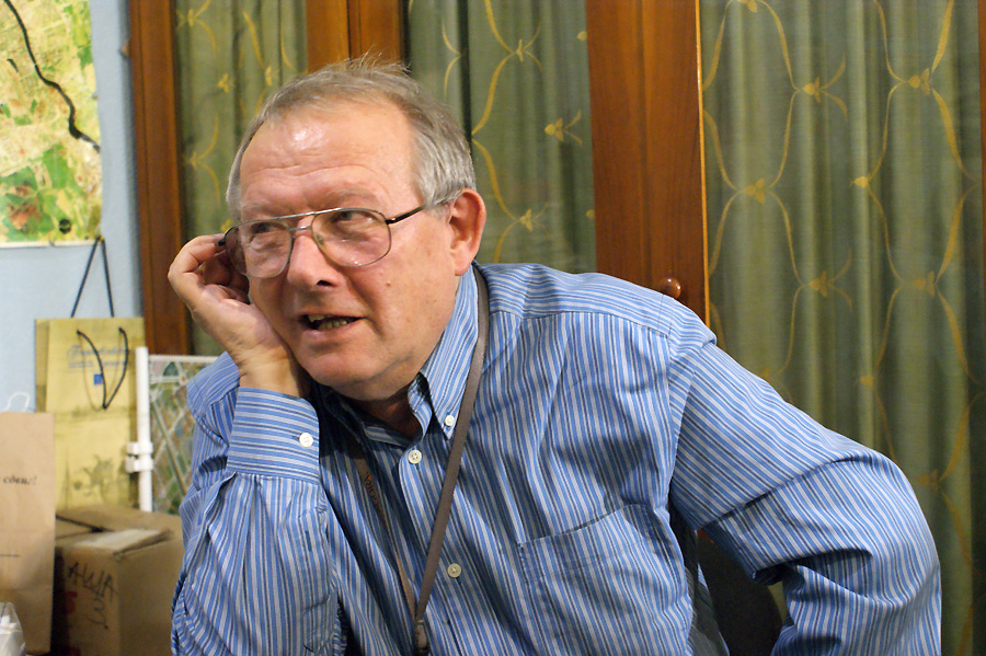 Адам Михник