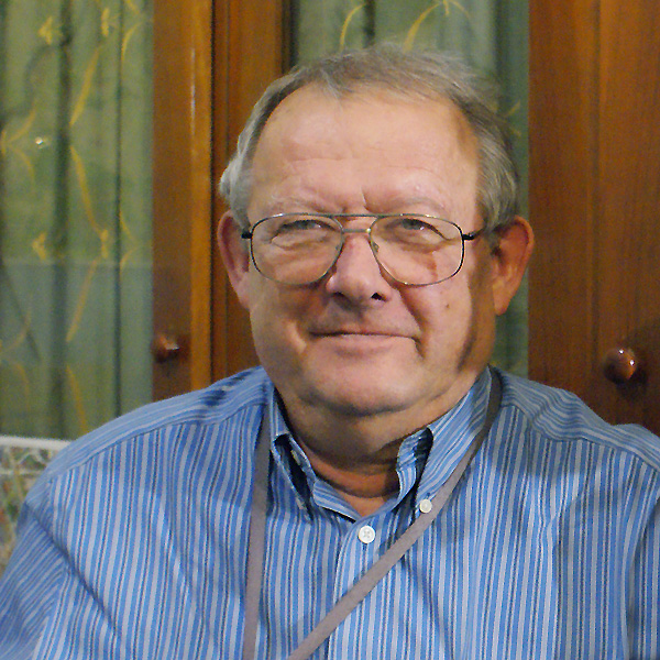 Адам Михник