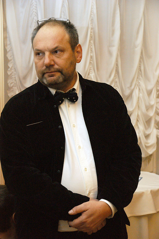 Юрий Молодковец