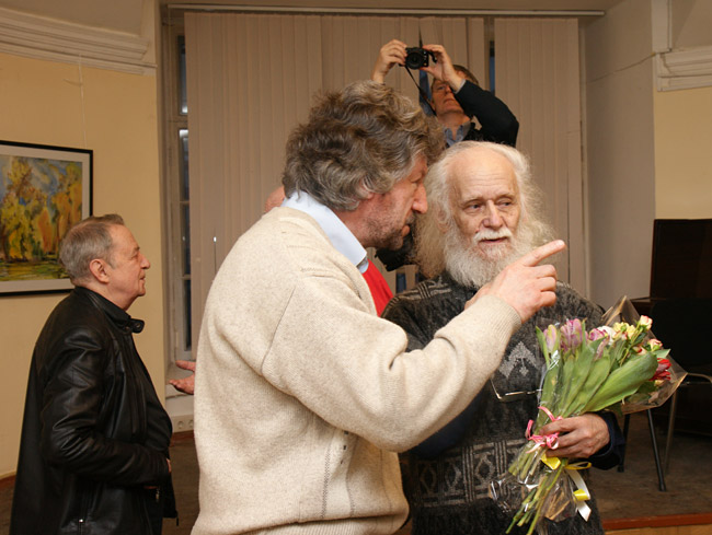 Яша Крайний, Леонид Симоновский
