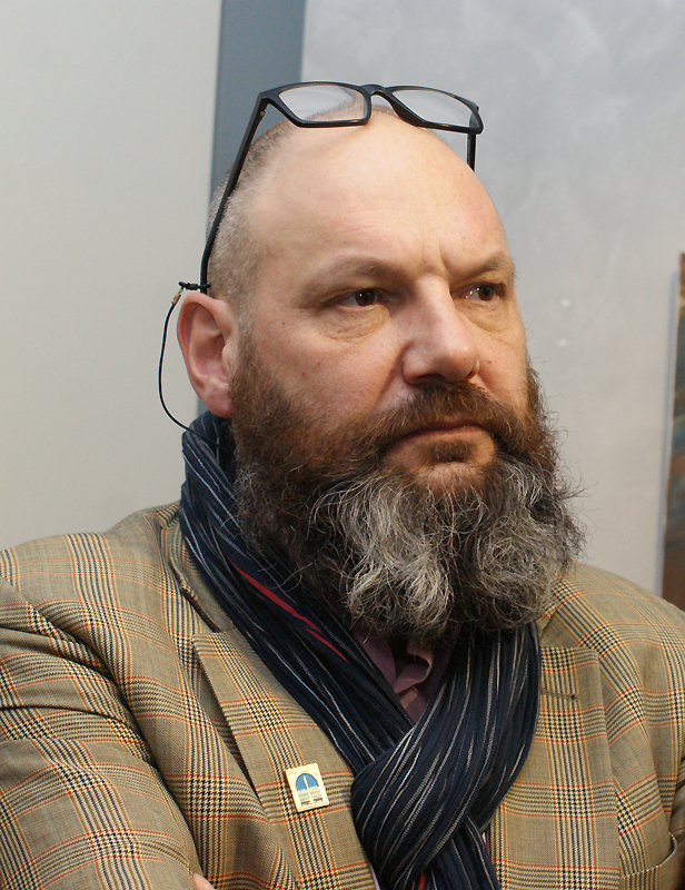 Юрий Молодковец