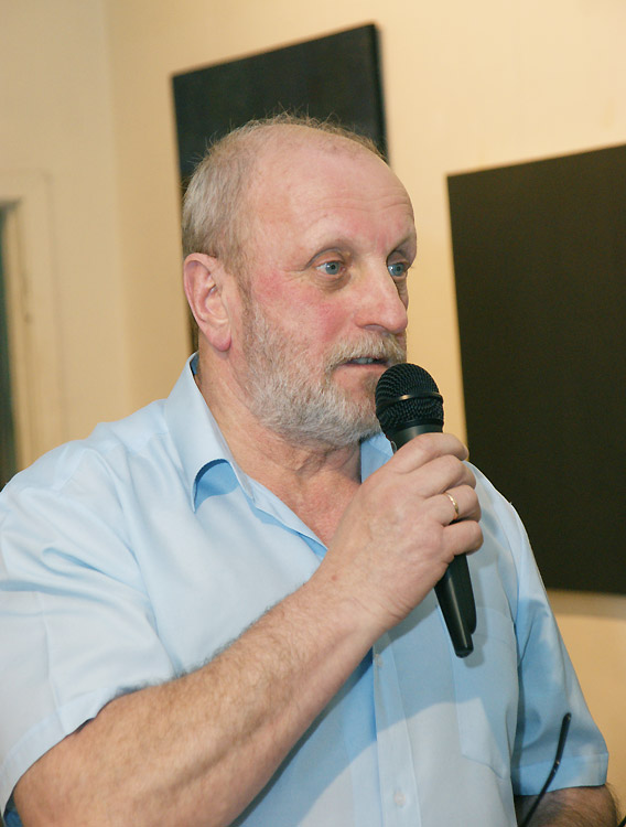 Евгений Линов