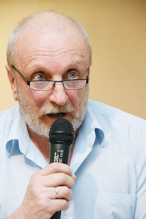 Евгений Линов