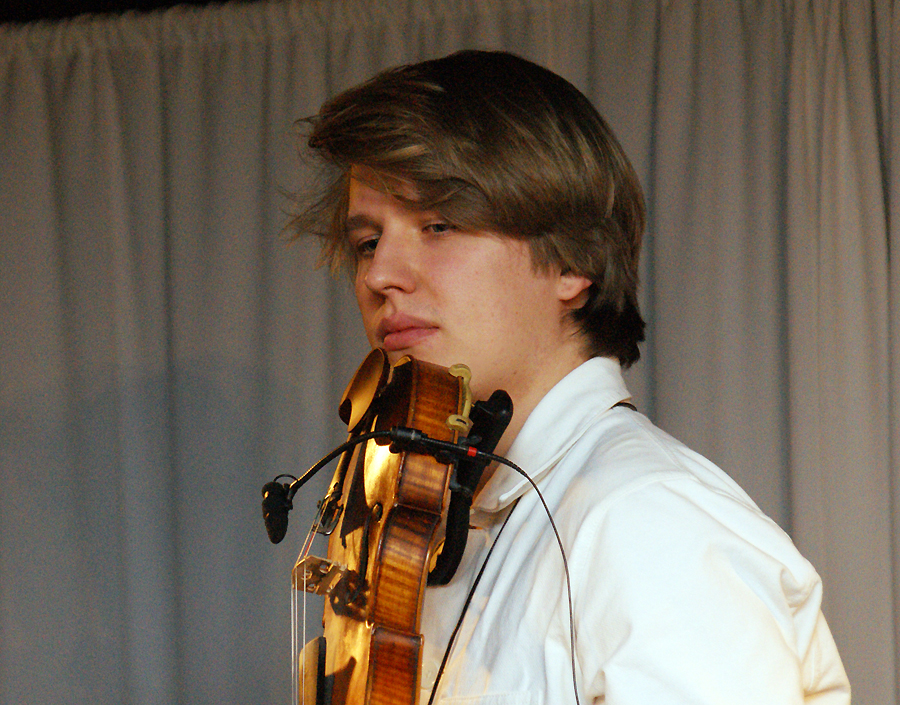 Елисей Захаренков