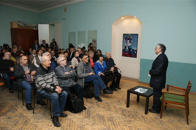 Сергей Стратановский