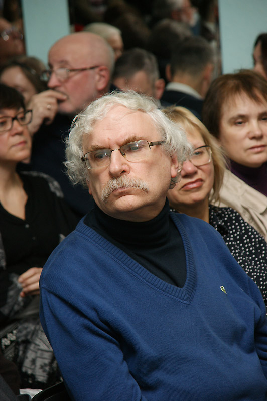 Дмитрий Равинский