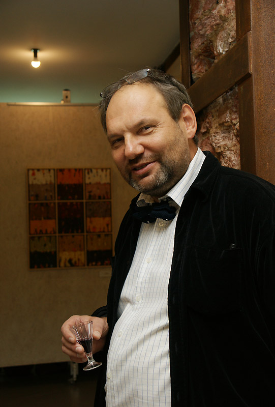 Юрий Молодковец