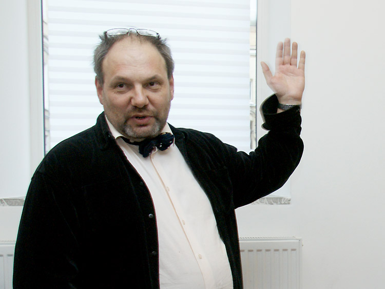 Юрий Молодковец