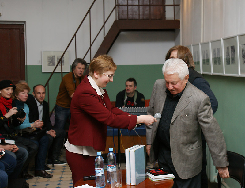 Натлья Дельгядо, Владимир Войнович