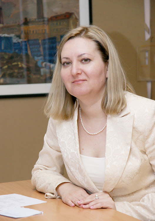 Елена Хрустова