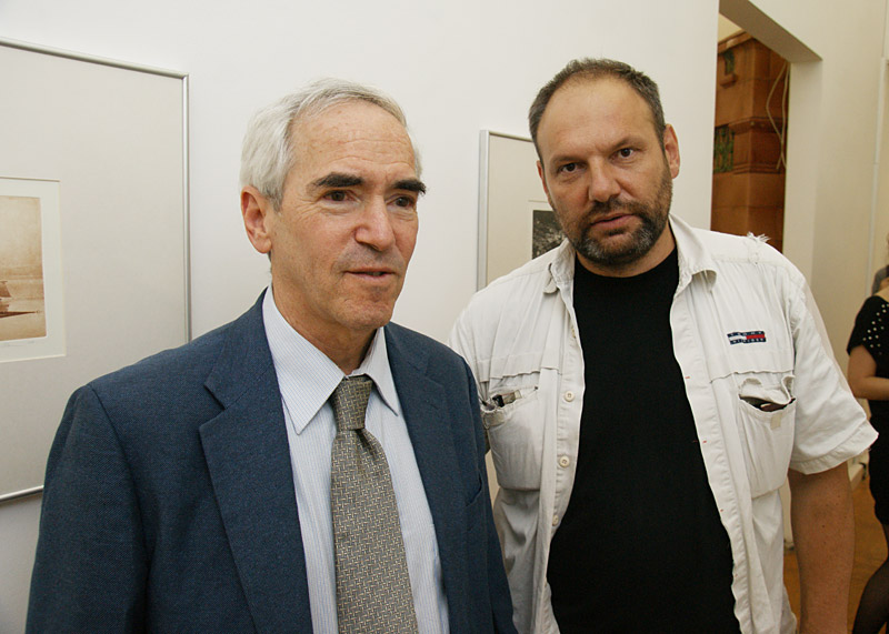 Peter Miller, Юрий Молодковец