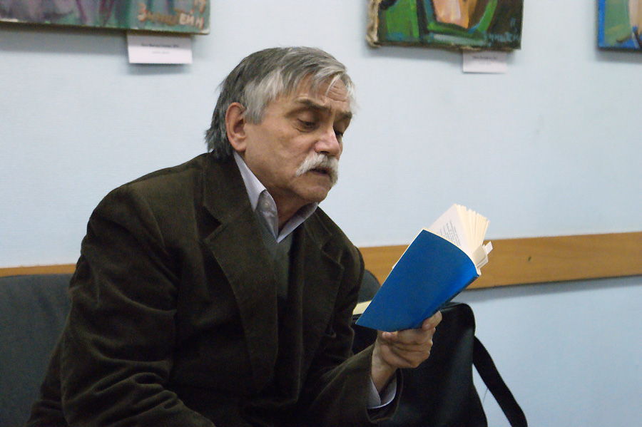 Сергей Стратановский