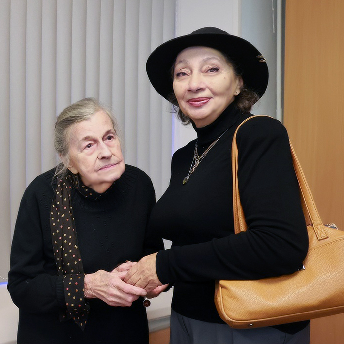 Валентина Симоновская, Наталья Воронцова