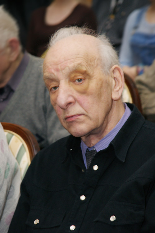 Лев Сморгон