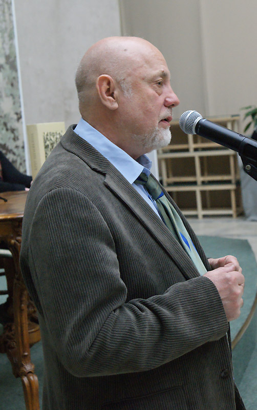 Анатолий Васильев