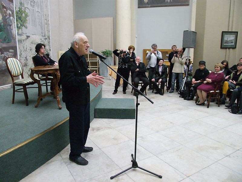 Лев Сморгон