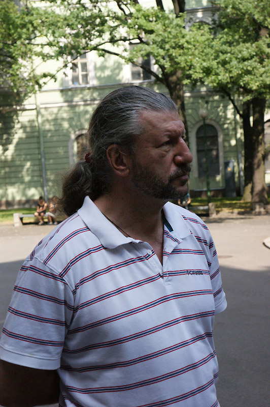 Яша Крайний