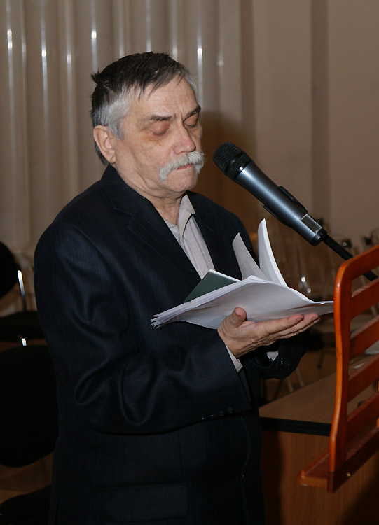 Сергей Стратановский