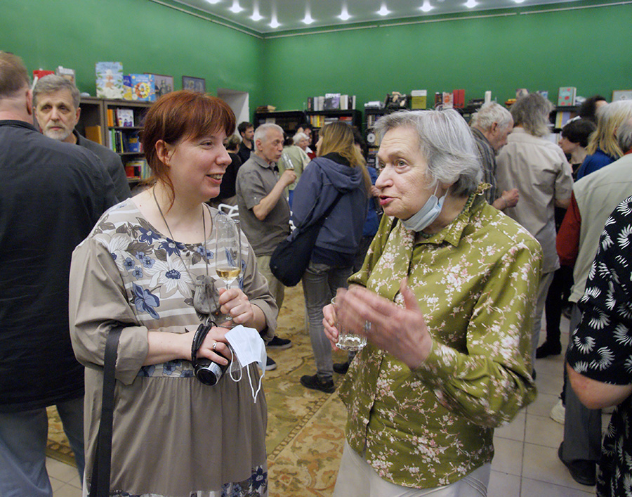 Ирина Бровина, Изабелла Белят