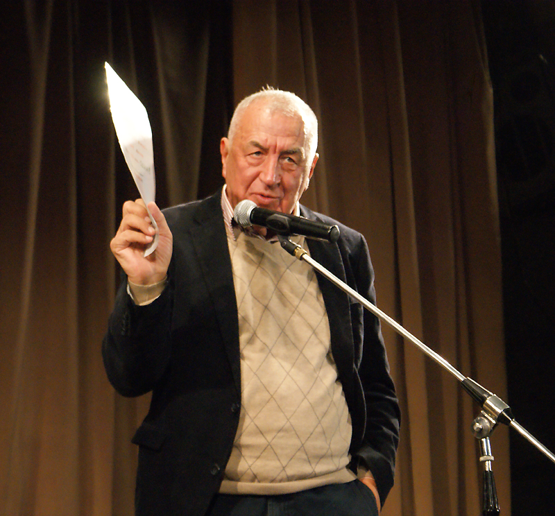 Валерий Попов