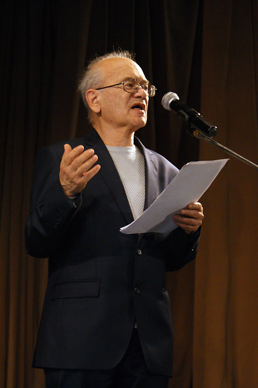 Александр Кушнер