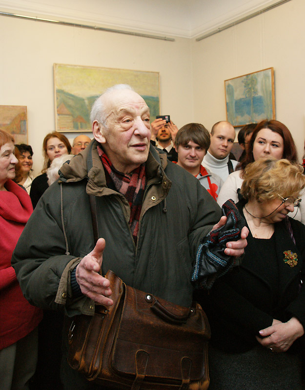 Лев Сморгон