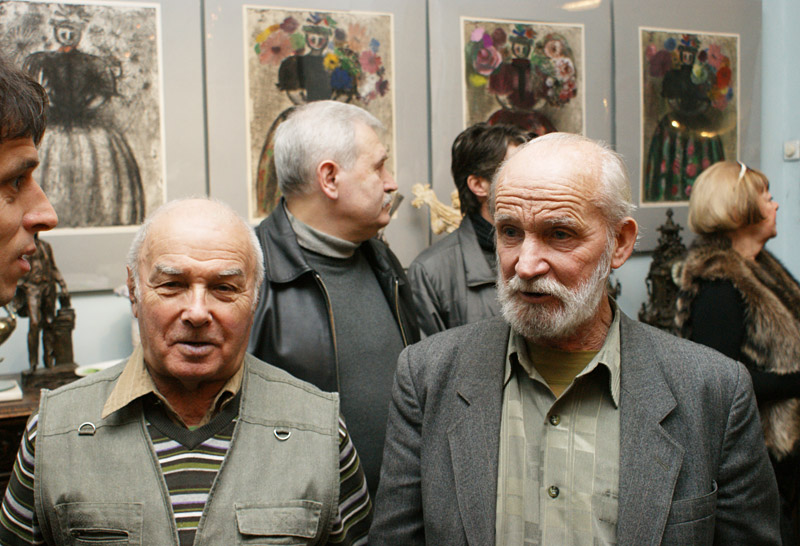Владимир Емельянов